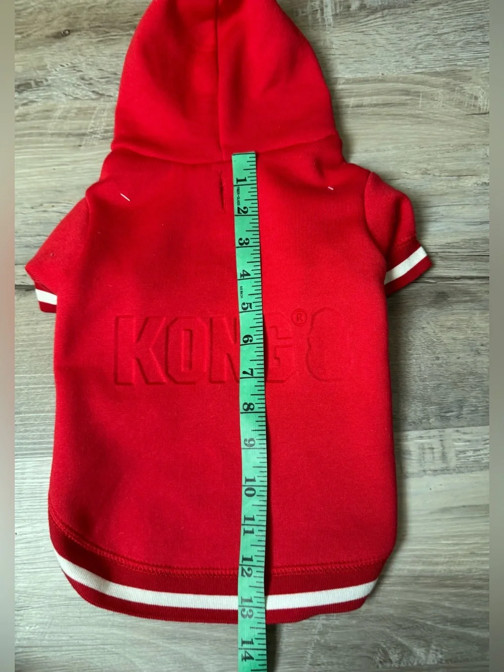 KONG red dog hoodie (size S/P). This fleece model features classic white sporty